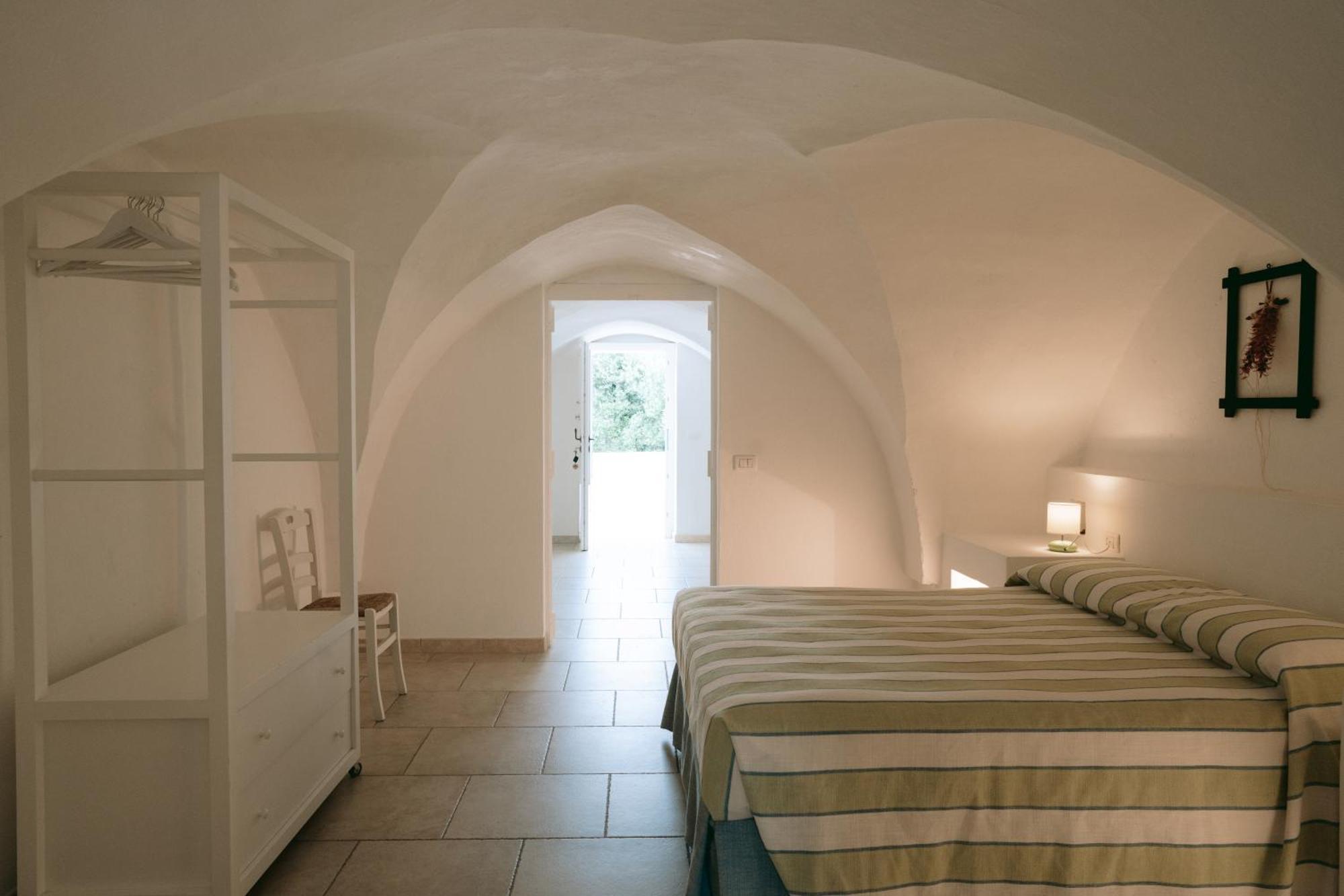 Bed and Breakfast Oltre Gli Ulivi Остуни Экстерьер фото